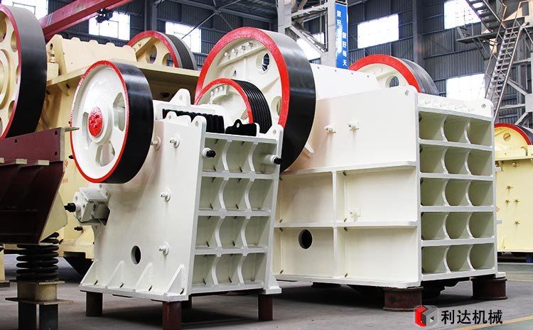 大型石頭碎石機